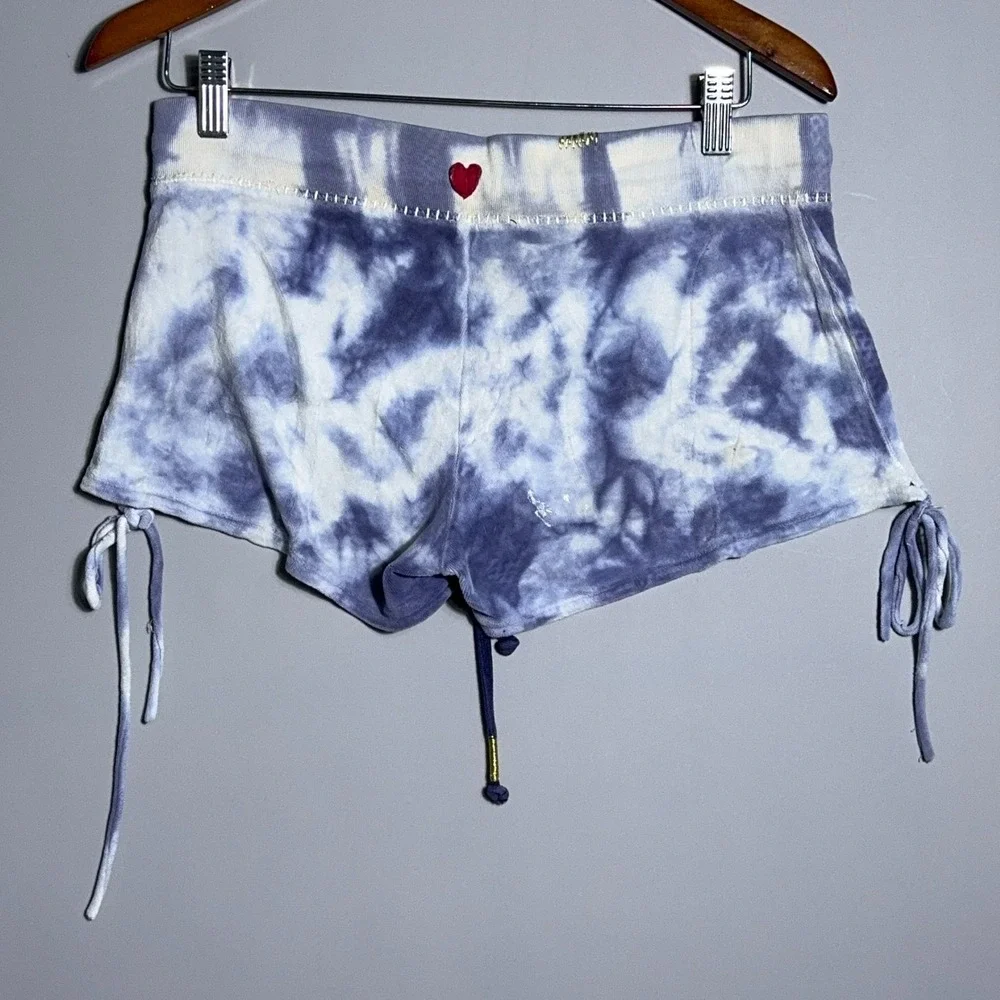 Twisted Heart Y2K Low‎ Rise Booty Shorts Womens Size Medium Tie Dye Velour